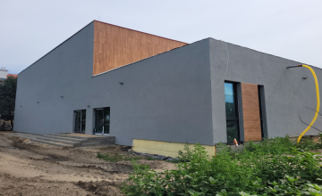 Zakończono prace elewacyjne na budynku sali gimnastycznej przy Szkole Podstawowej nr 4